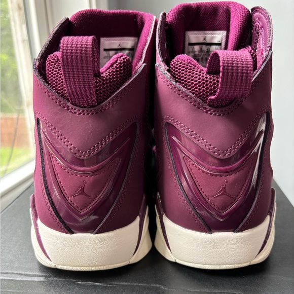 Jordan True Flight Burgundy Sneakers - Picture 3 of 7